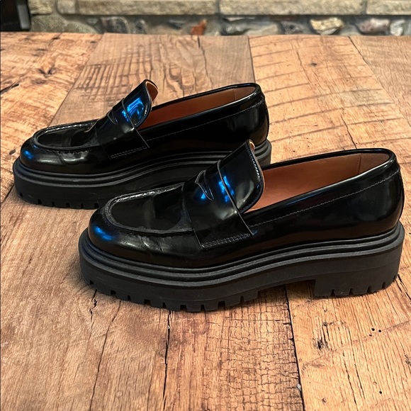 Thursday lug sole loafer. - Picture 4 of 8